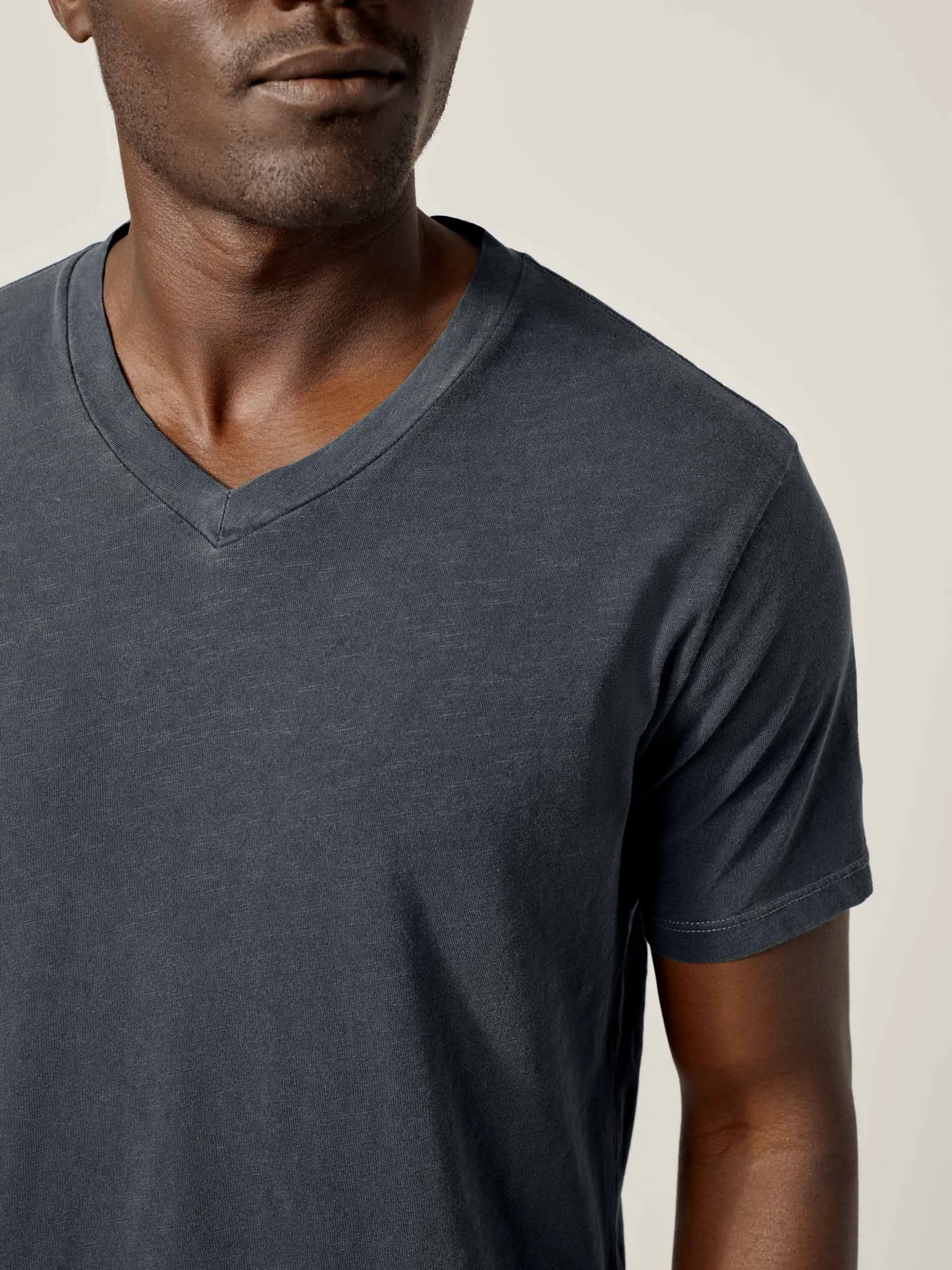 Dark Navy Venice Wash Slub Curved Hem V-Neck