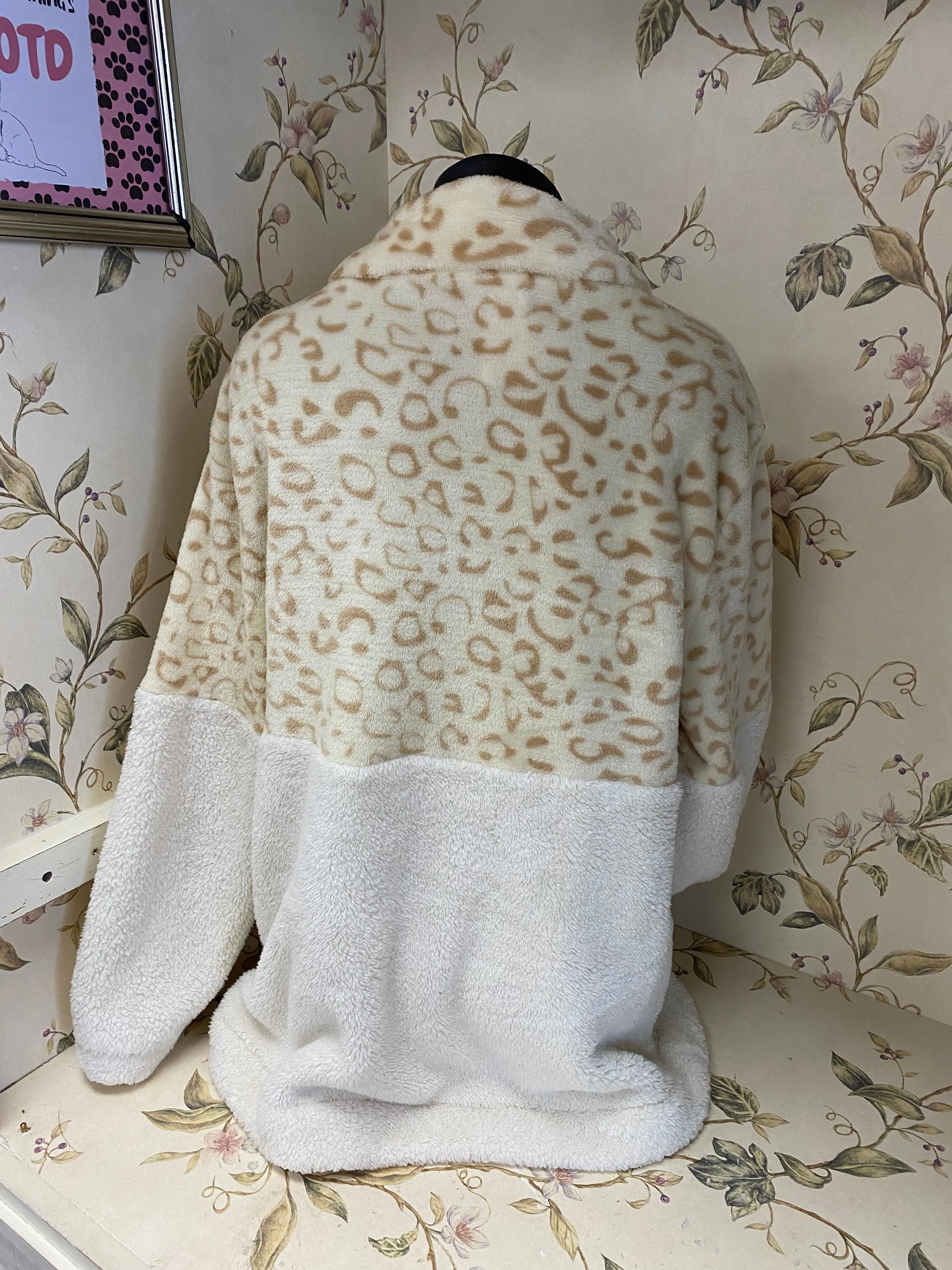 Macaron Cream Jackets/coats, Large