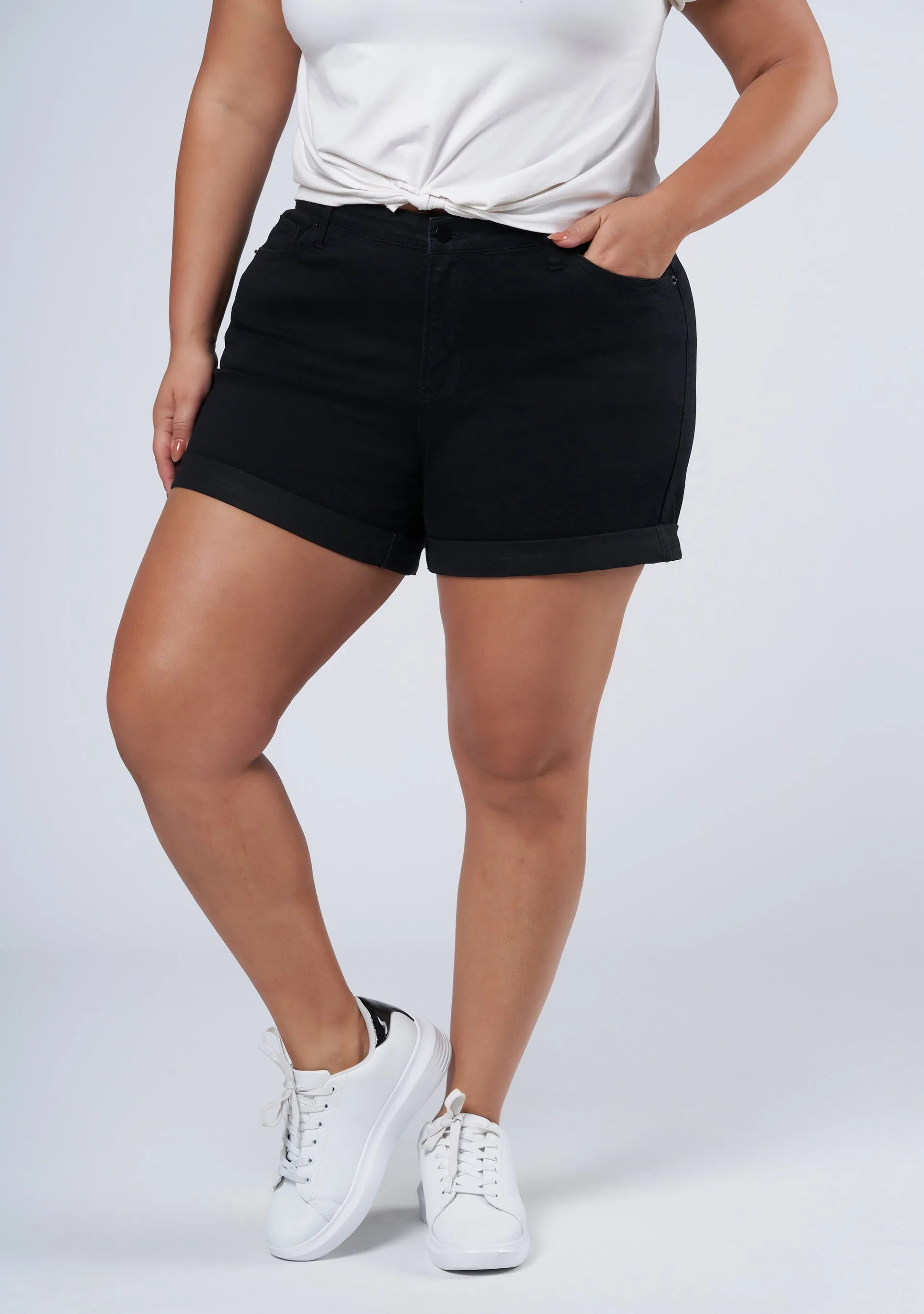 Molly Boyfriend Short